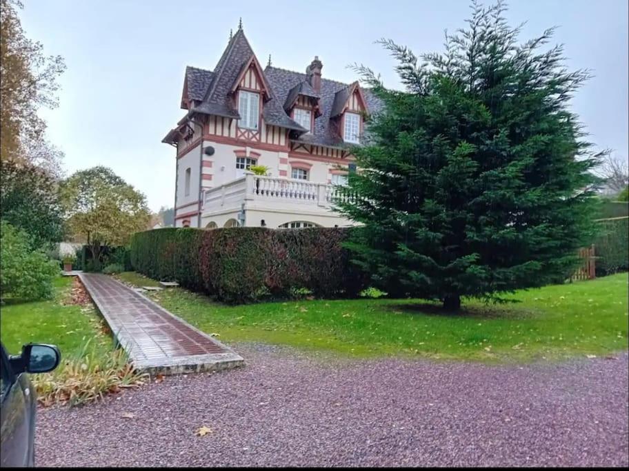 Un Appartement Dans Un Chateau Deauville Dış mekan fotoğraf